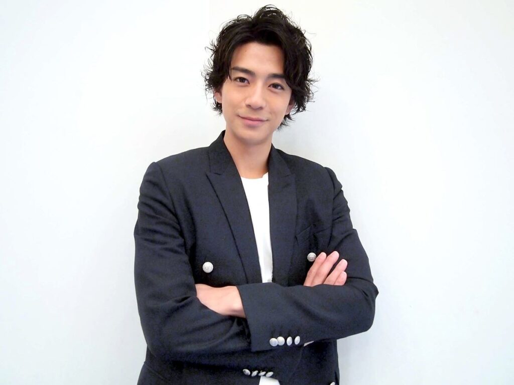 三浦翔平
